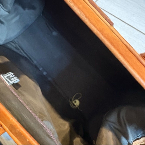 Vintage Chaco Cowhide Leather Hard Case Doctors Bag - Picture 14 of 16